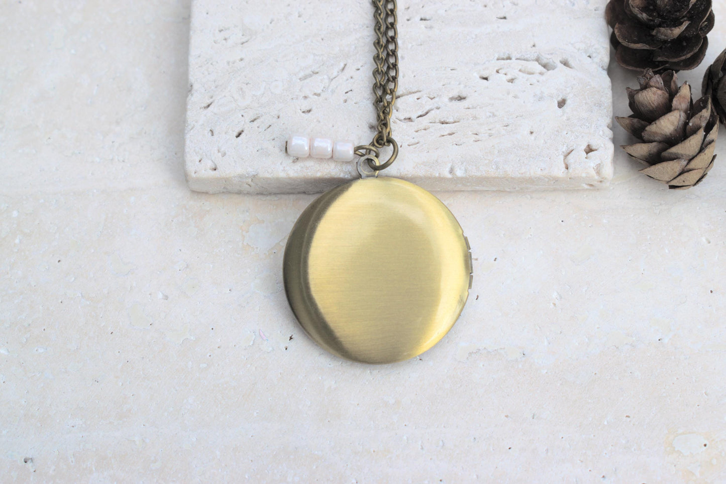 Kette mit Fotomedaillon, Kette mit geomatrischem Muster, Photomedaillon, Geschenk für Freundin