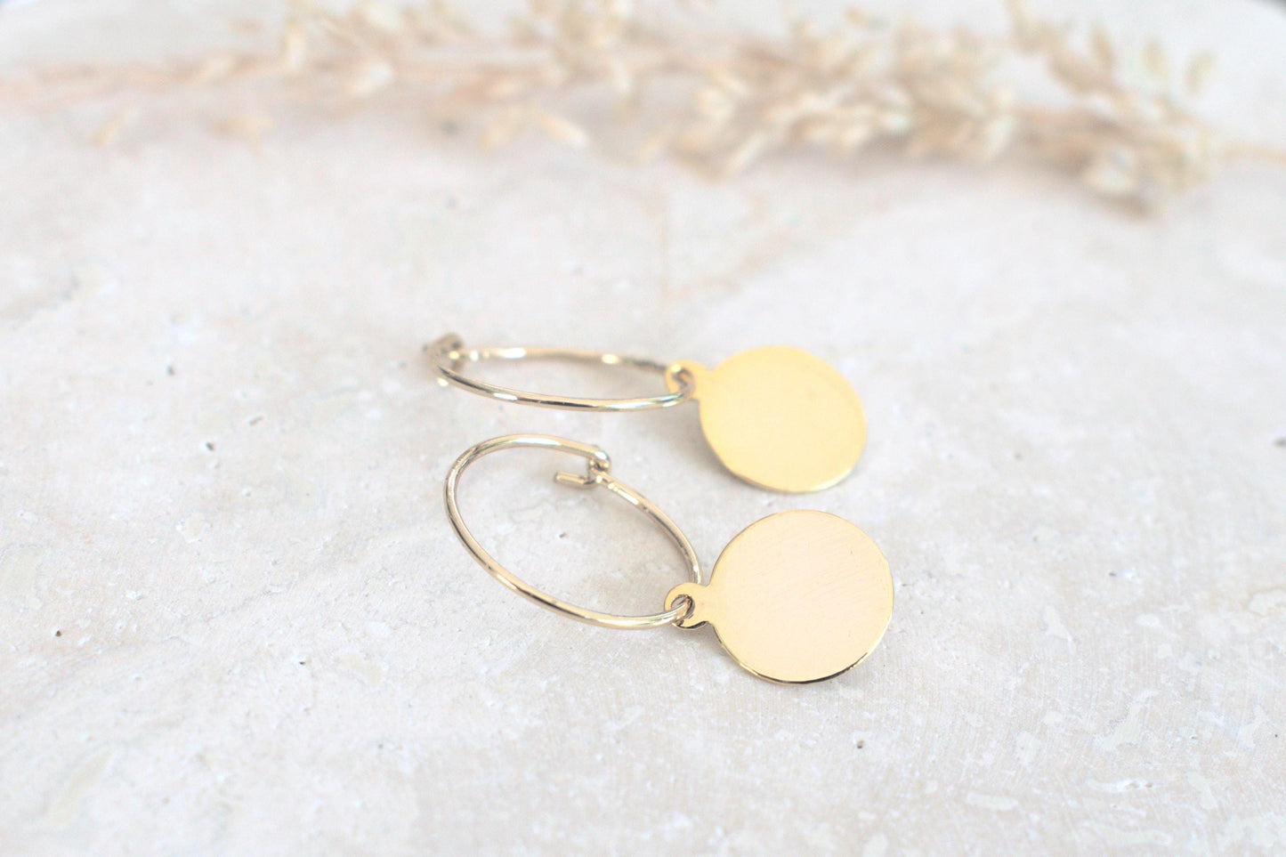 Goldene Ohrringe, minimalistische Ohrringe, Creolen Ohrringe, Creolen Ohrringe Damen, Geschenk für sie