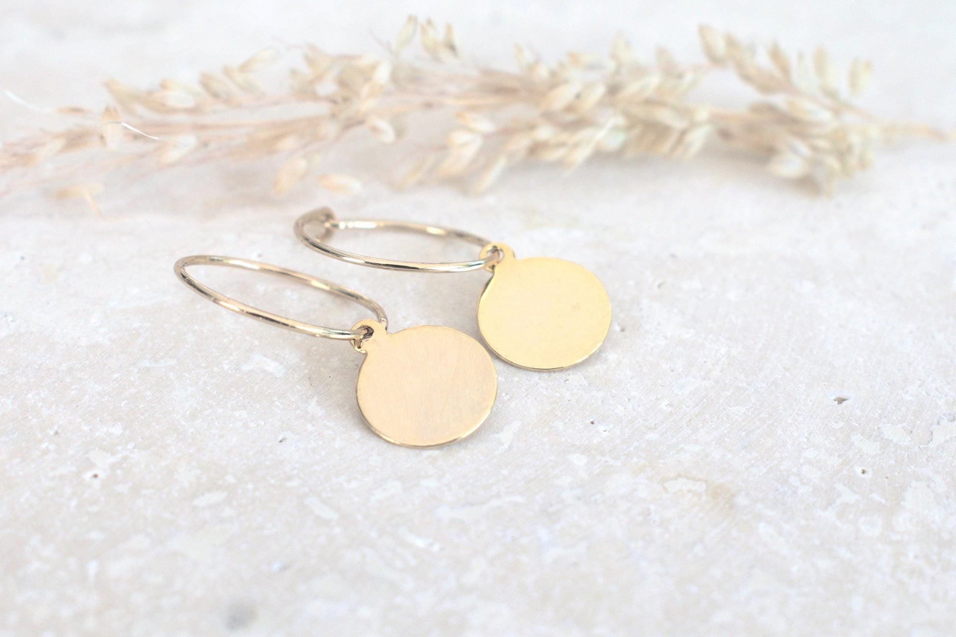 Goldene Ohrringe, minimalistische Ohrringe, Creolen Ohrringe, Creolen Ohrringe Damen, Geschenk für sie